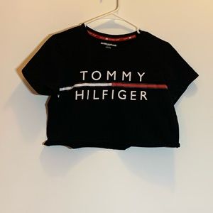 Women’s Cropped Tommy Hilfiger Tee Shirt